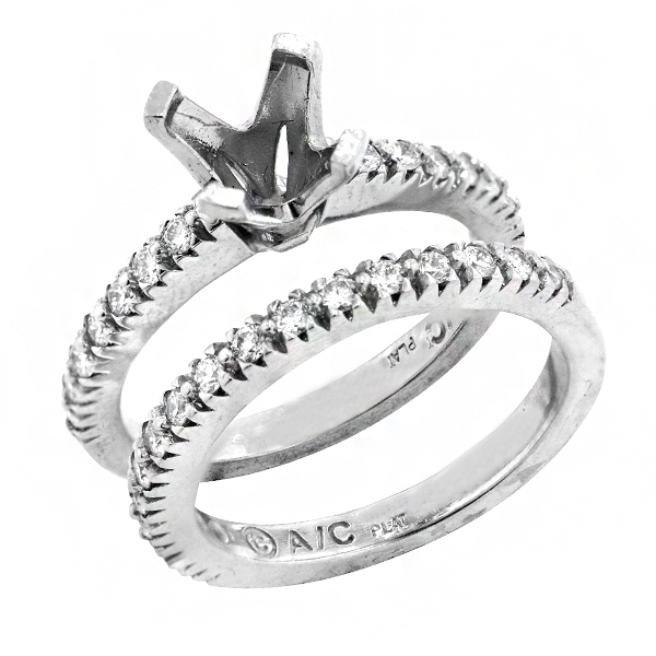Bridal Set Engagement Ring in Platinum